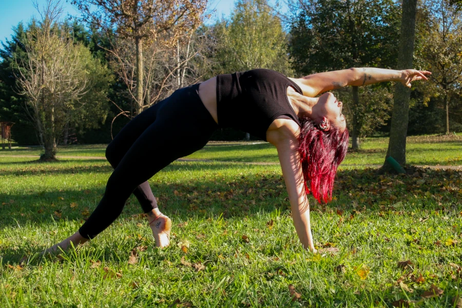 esercizi di Yoga Dinamico